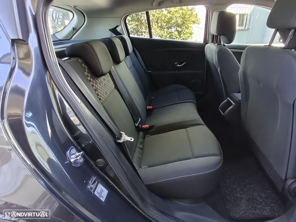 Renault Mégane 1.5 dCi Dynamique - 26