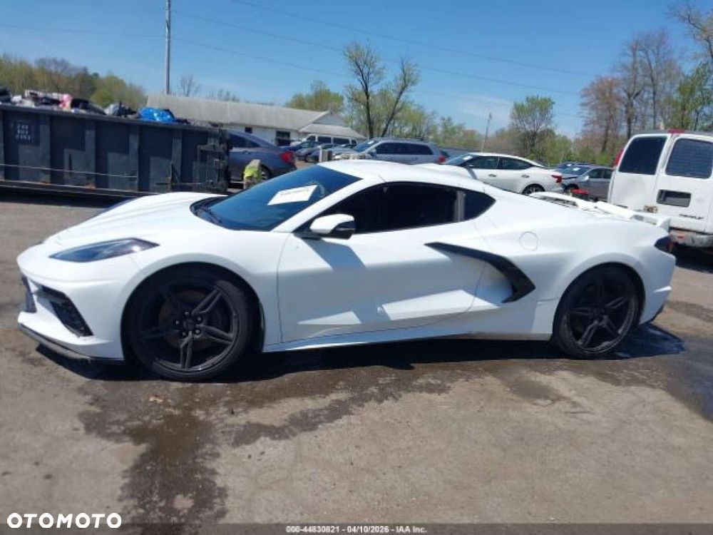 Chevrolet Corvette - 7