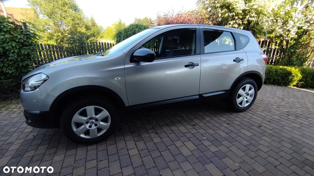 Nissan Qashqai 2.0 Visia - 1