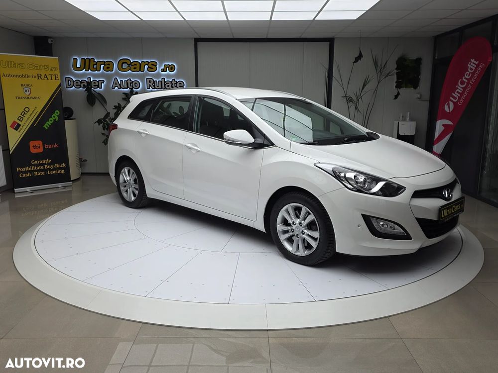 Hyundai i30 1.6 CRDI Automatik Style - 8