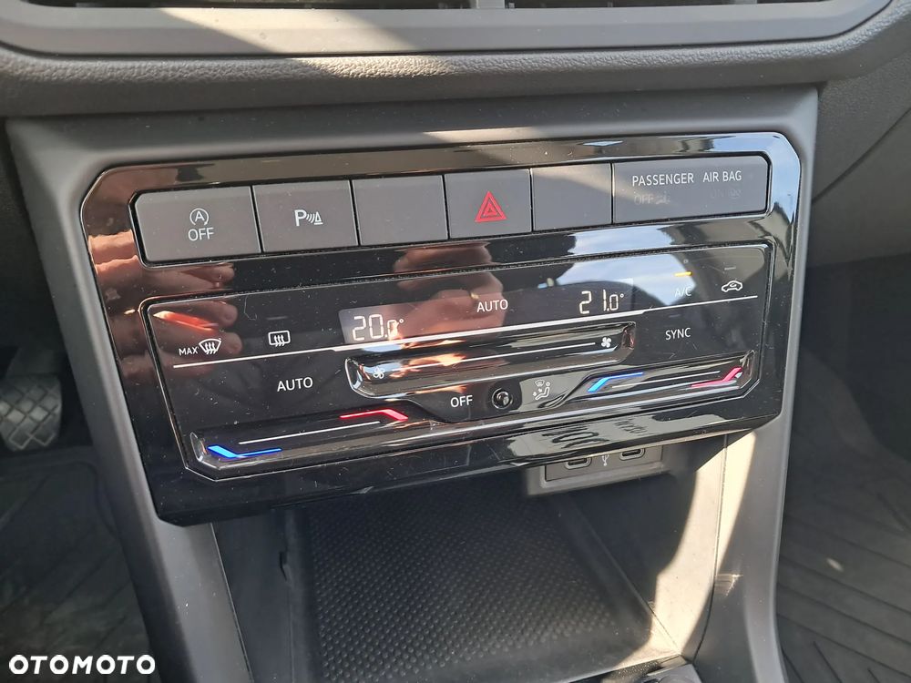 Volkswagen T-Cross 1.0 TSI Life - 24