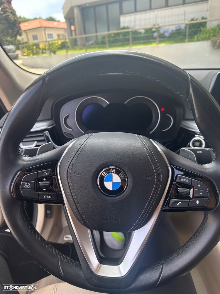 BMW 530 e iPerformance Line Luxury - 30