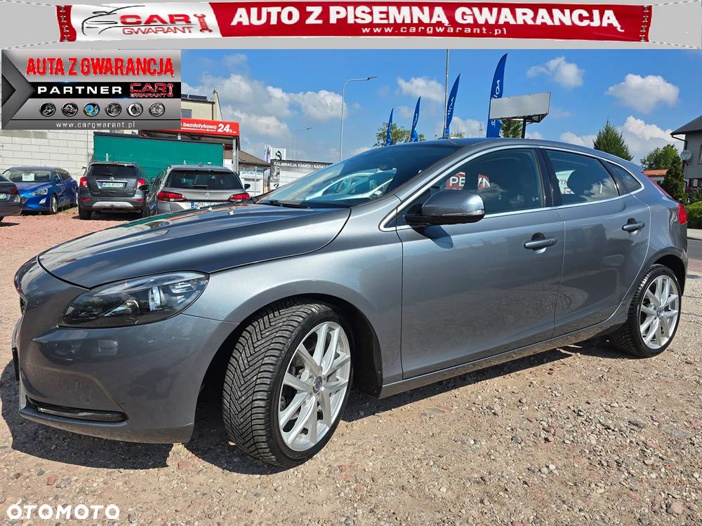 Volvo V40 D4 Summum - 1