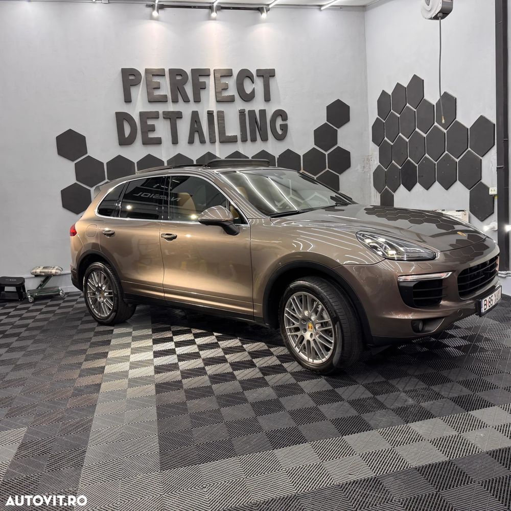 Porsche Cayenne - 18
