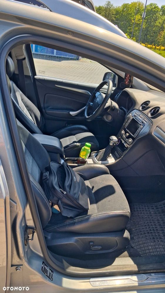 Ford Mondeo - 8