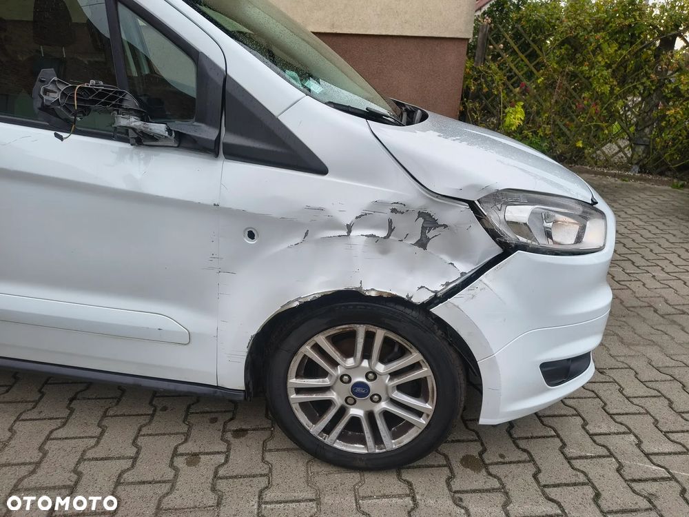 Ford Tourneo Courier - 5
