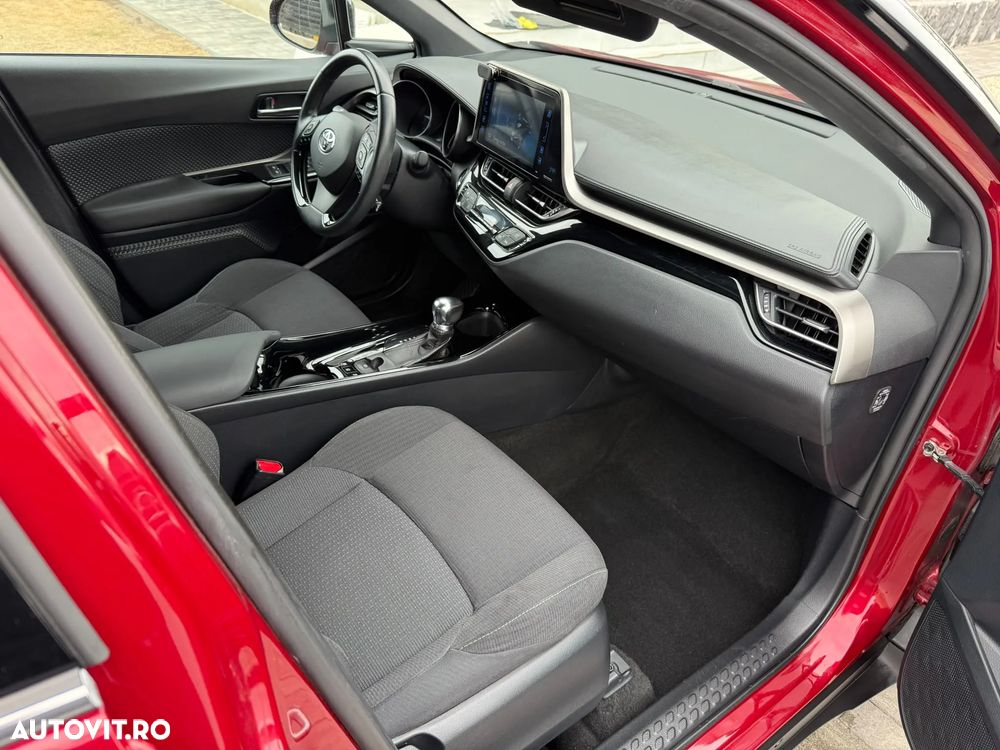 Toyota C-HR - 7