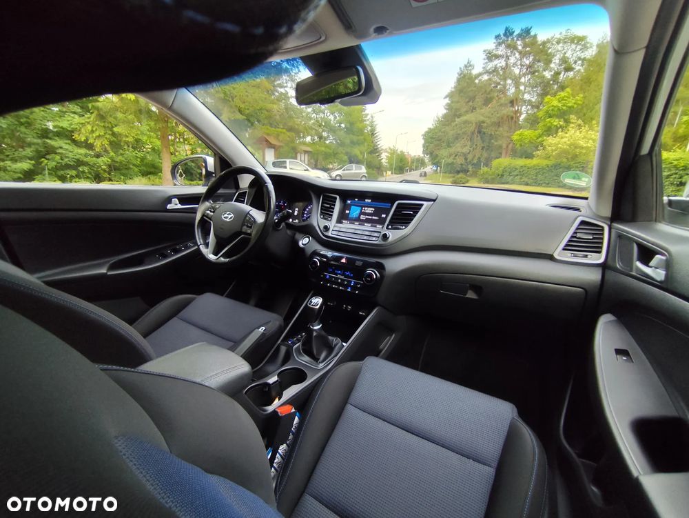 Hyundai Tucson 2.0 CRDi 4WD Intro Edition - 23