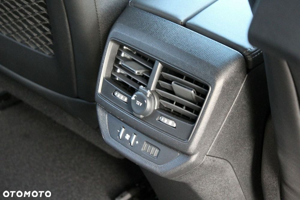 Peugeot 5008 1.5 BlueHDi Allure Pack S&S EAT8 - 33