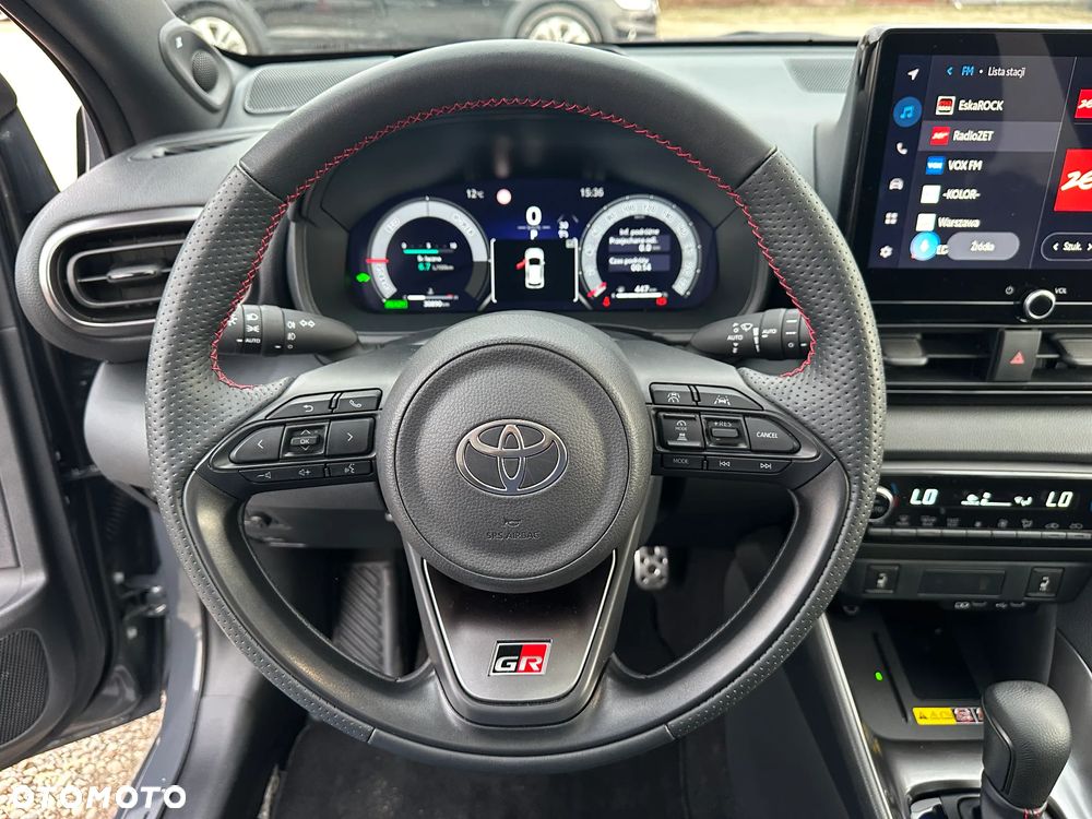 Toyota Yaris Hybrid 1.5 GR Sport - 30