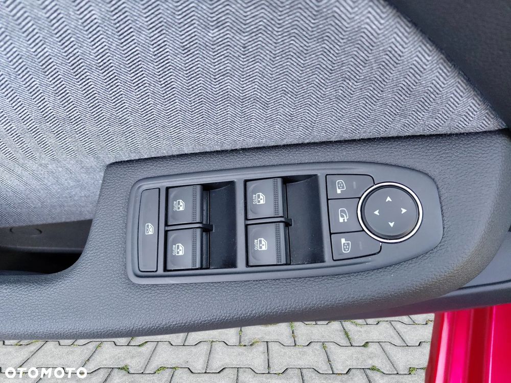 Renault Clio 1.0 TCe Techno - 19