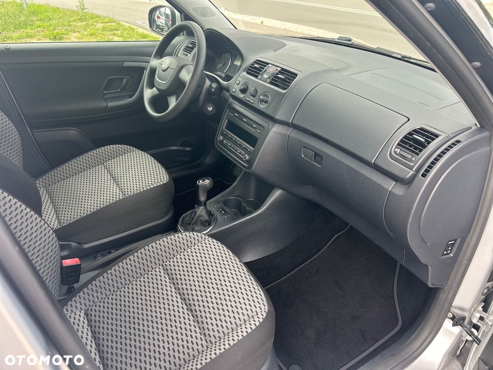 Skoda Fabia - 10