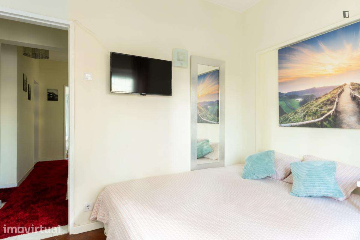 Quarto - localizado em Entrecampos Lisbon - Grande imagem: 2/20
