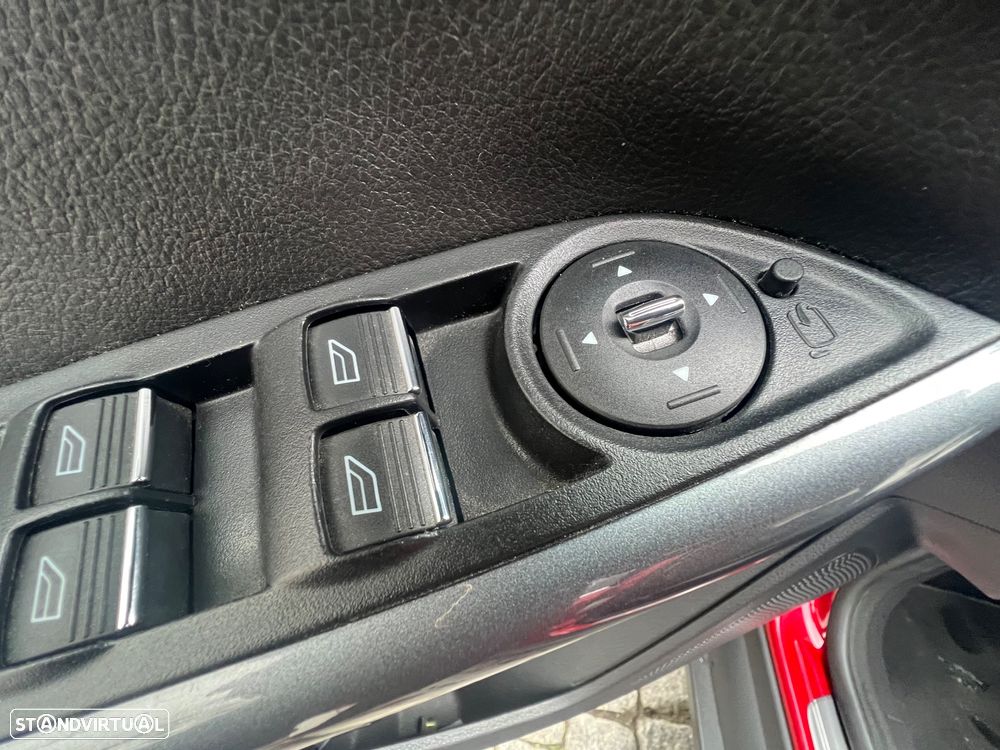 Ford Focus 1.0 SCTi Titanium Best - 21