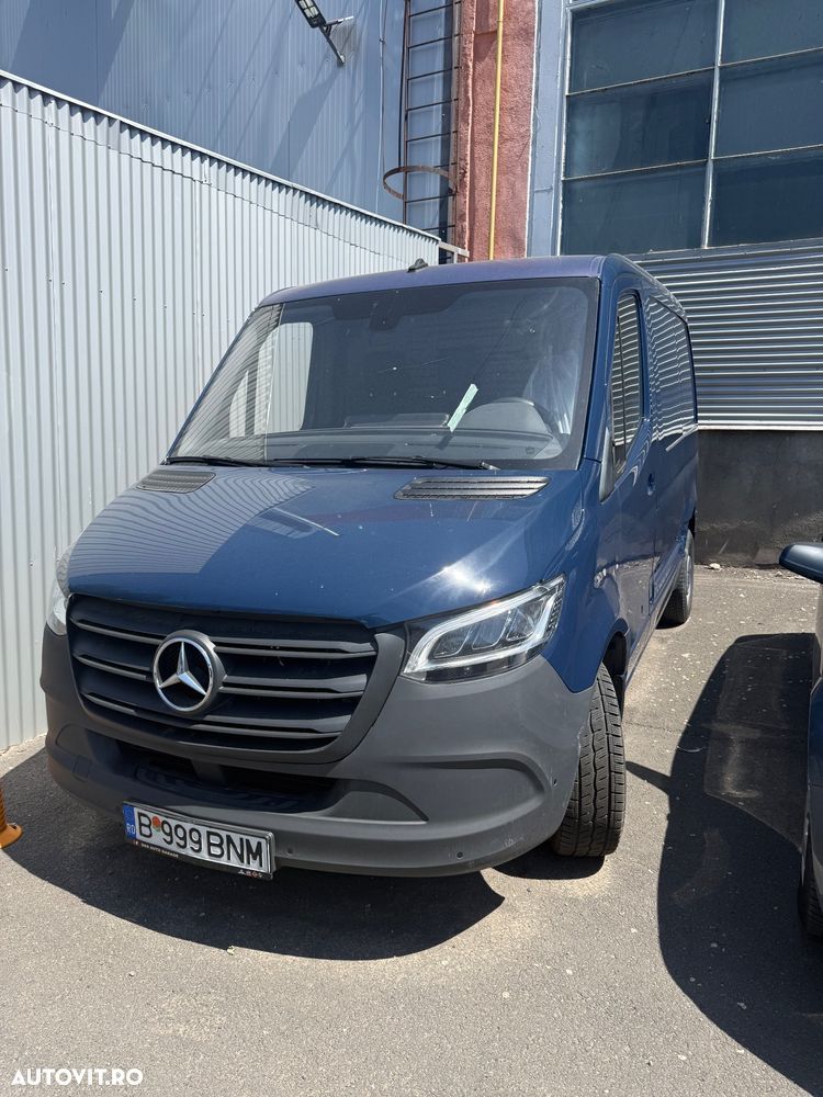 Mercedes-Benz Sprinter - 1