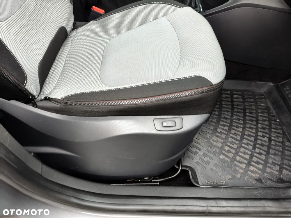 Renault Captur ENERGY TCe 90 Start&Stop Luxe - 17