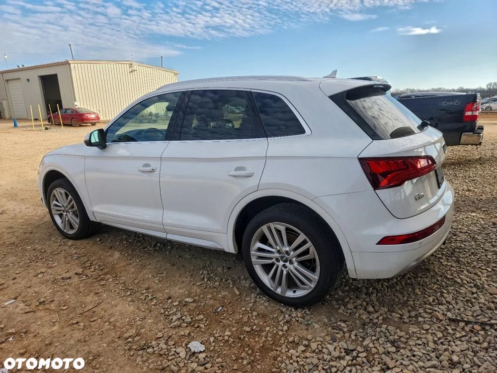 Audi Q5 2.0 TFSI Quattro S tronic design - 3