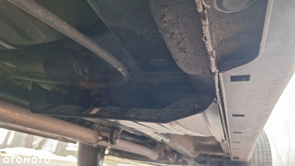 Kia Sportage 2.0 CRDI 4WD Spirit - 15