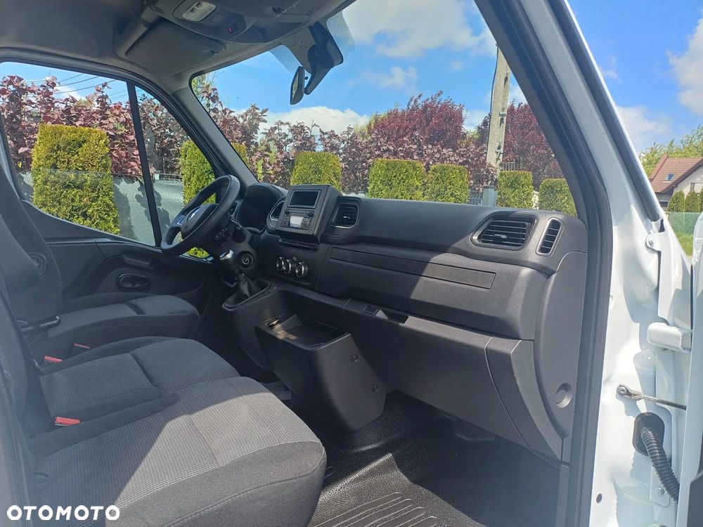 Renault Master 2.3dci 168KM 10palet 2022rok - 21