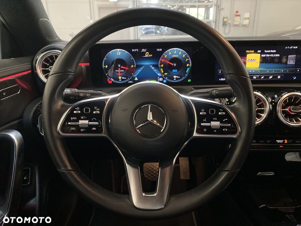 Mercedes-Benz CLA - 33