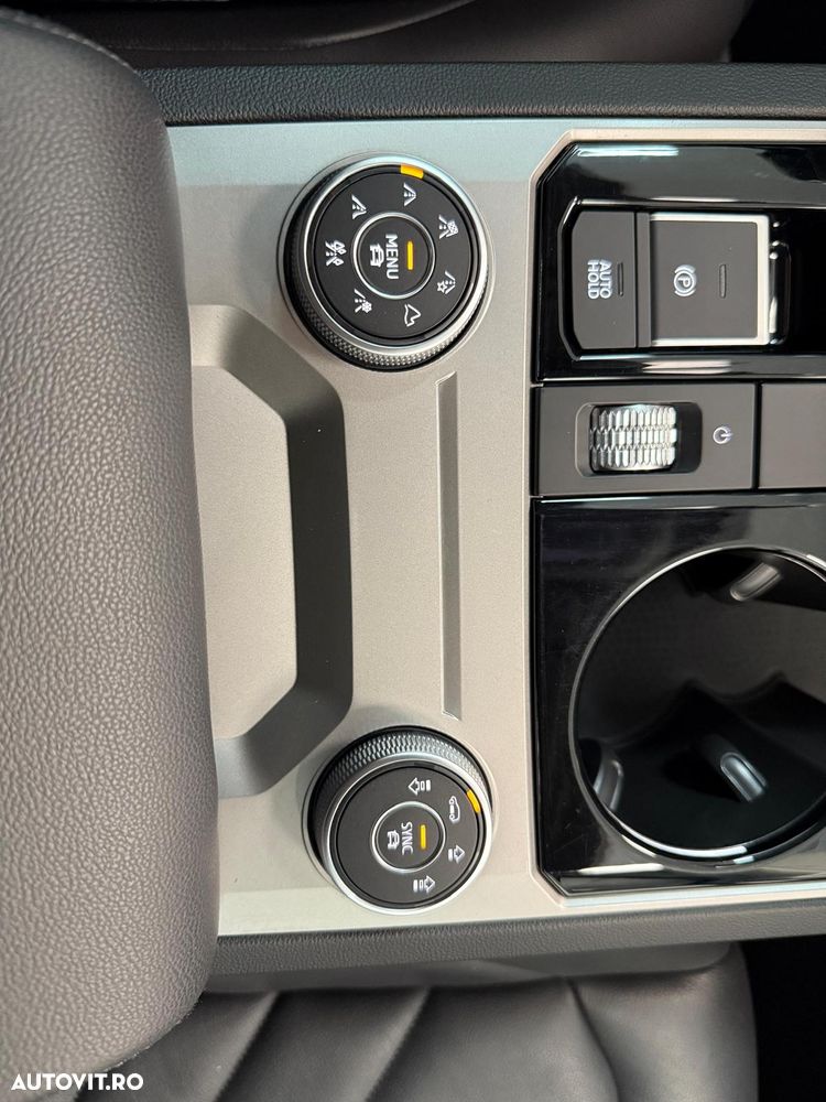 Volkswagen Touareg V6 TDI Elegance - 10