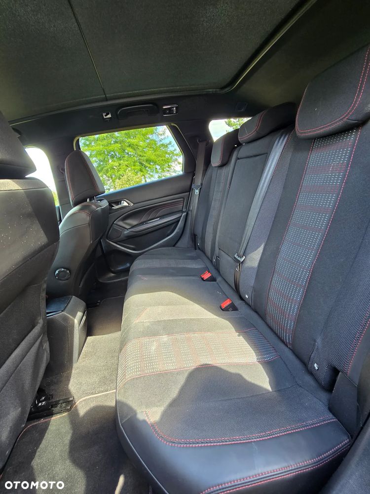 Peugeot 308 1.2 PureTech Allure S&S - 20