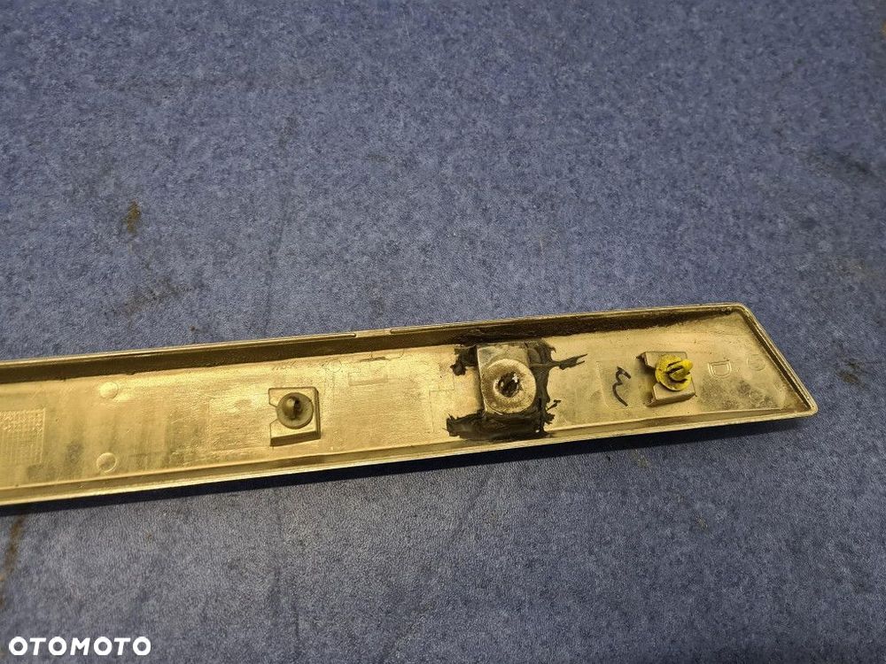 PEUGEOT 2008 LISTWA OZDOBNA DRZWI PRAWY PRZÓD 9806391677 - 8