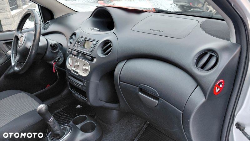 Toyota Yaris 1.4 D-4D - 15