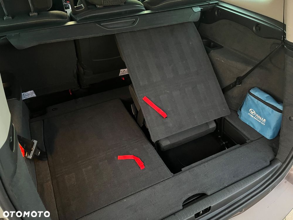 Renault Scenic - 28