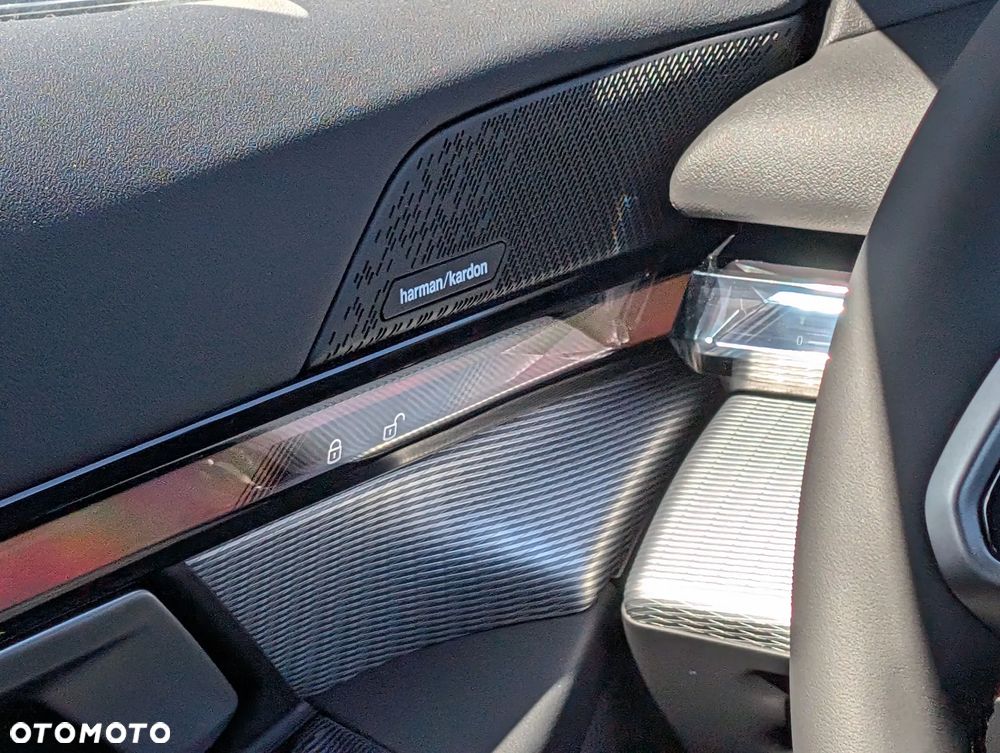 BMW Seria 5 520i mHEV - 14