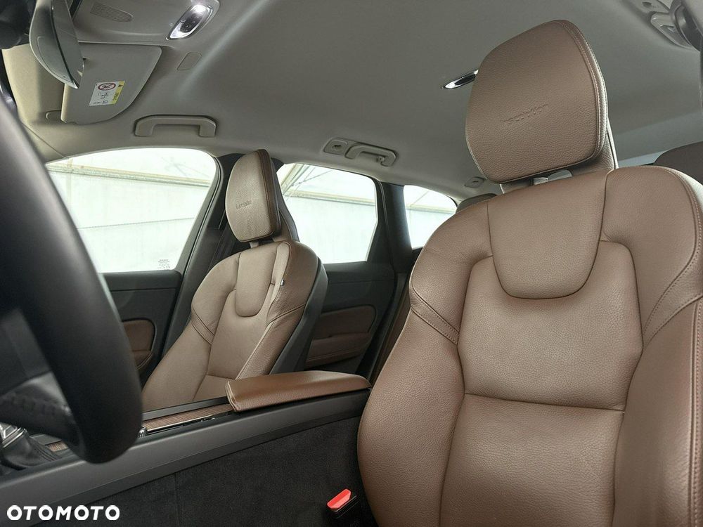 Volvo XC 60 - 12