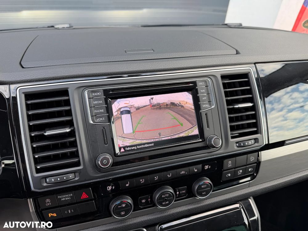 Volkswagen Multivan - 20
