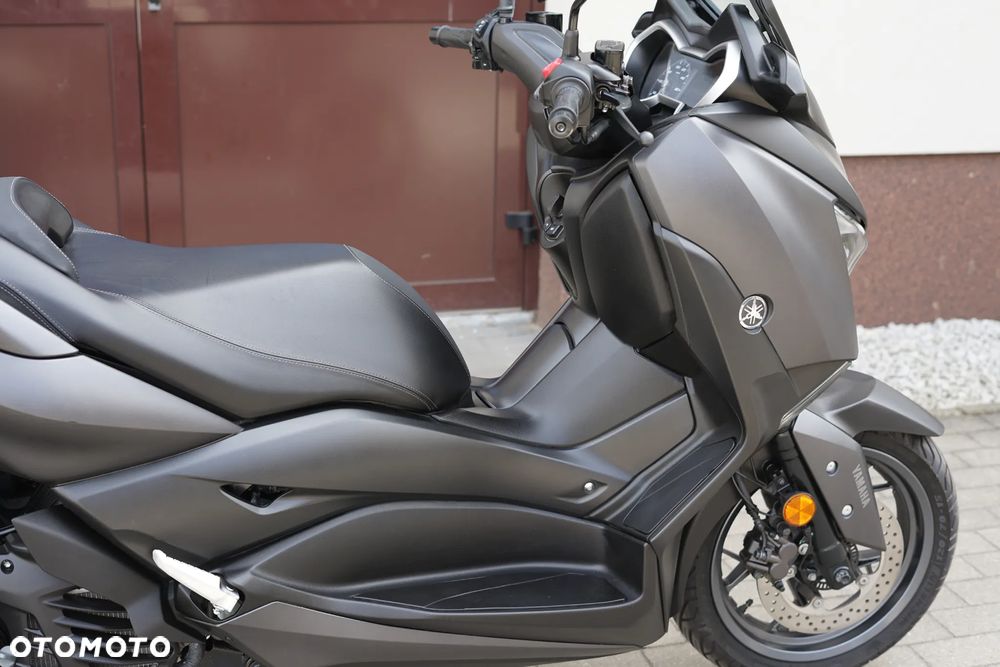 Yamaha X-max - 9