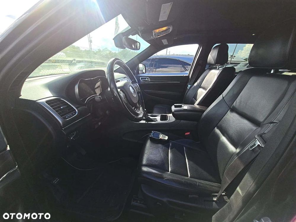 Jeep Grand Cherokee - 5