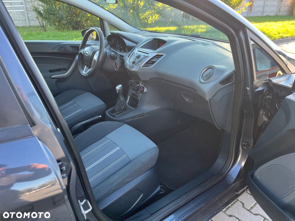 Ford Fiesta 1.25 Ambiente - 11