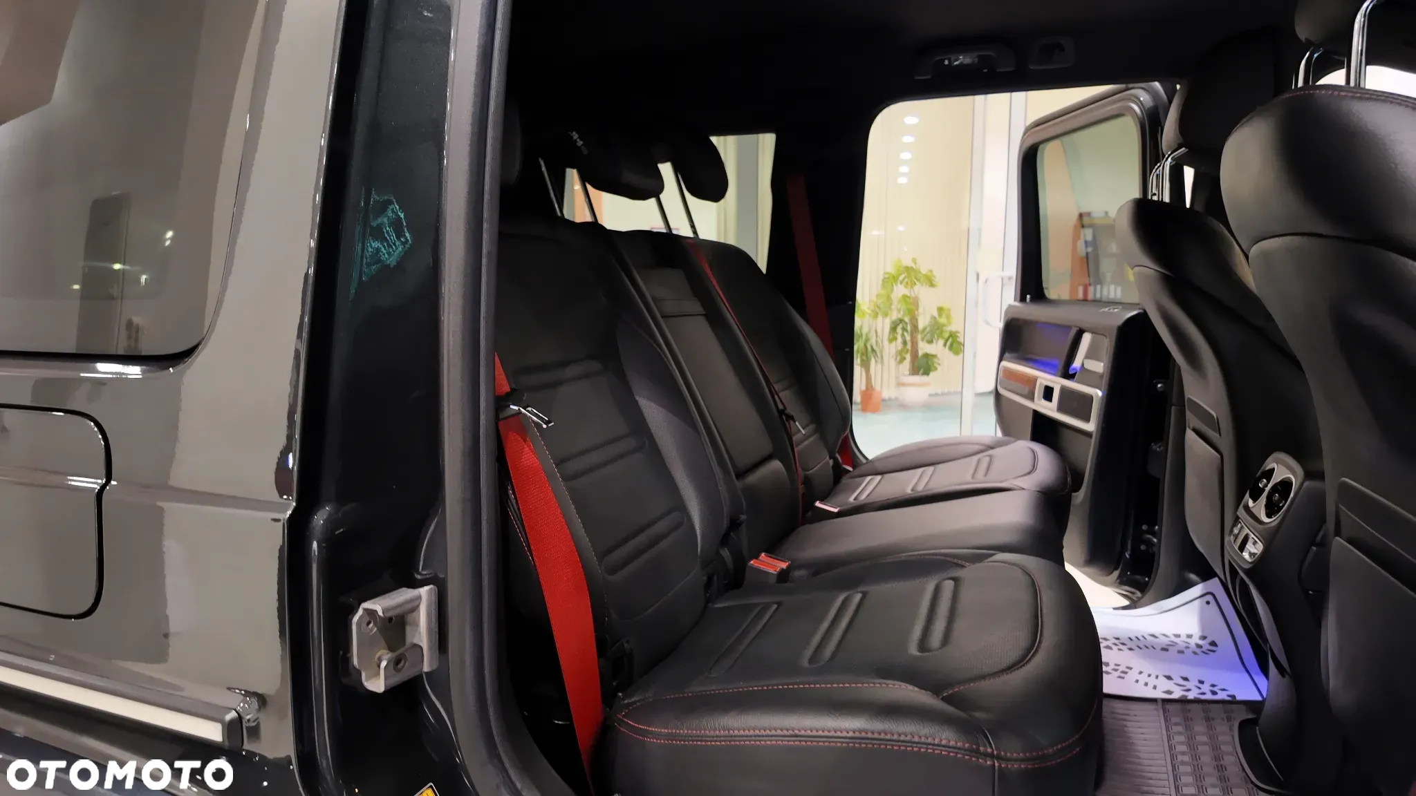Mercedes-Benz Klasa G 500 9G-TRONIC Exclusive - 29