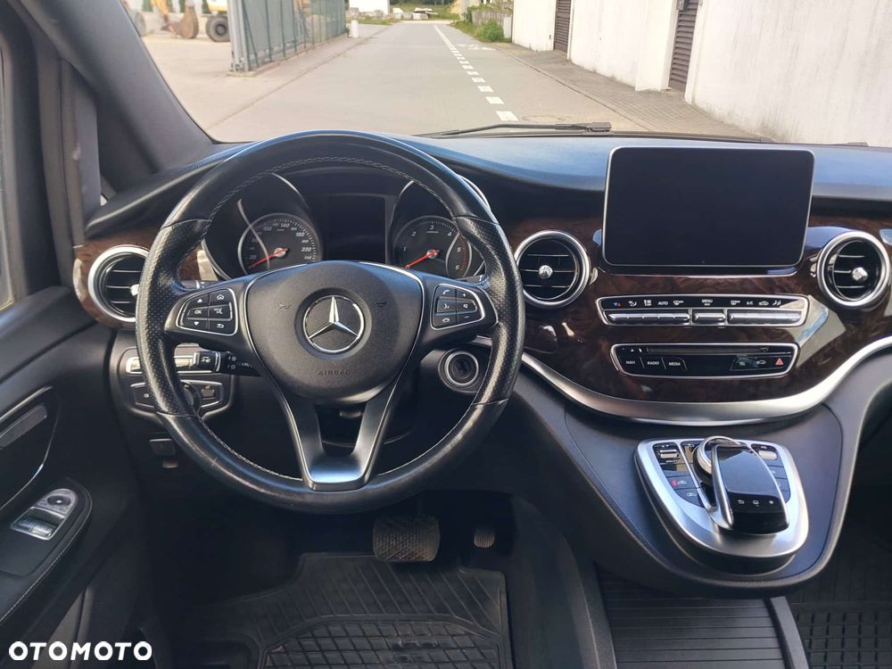 Mercedes-Benz Klasa V 250 (BlueTEC) d Avantgarde 7G-Tronic - 17