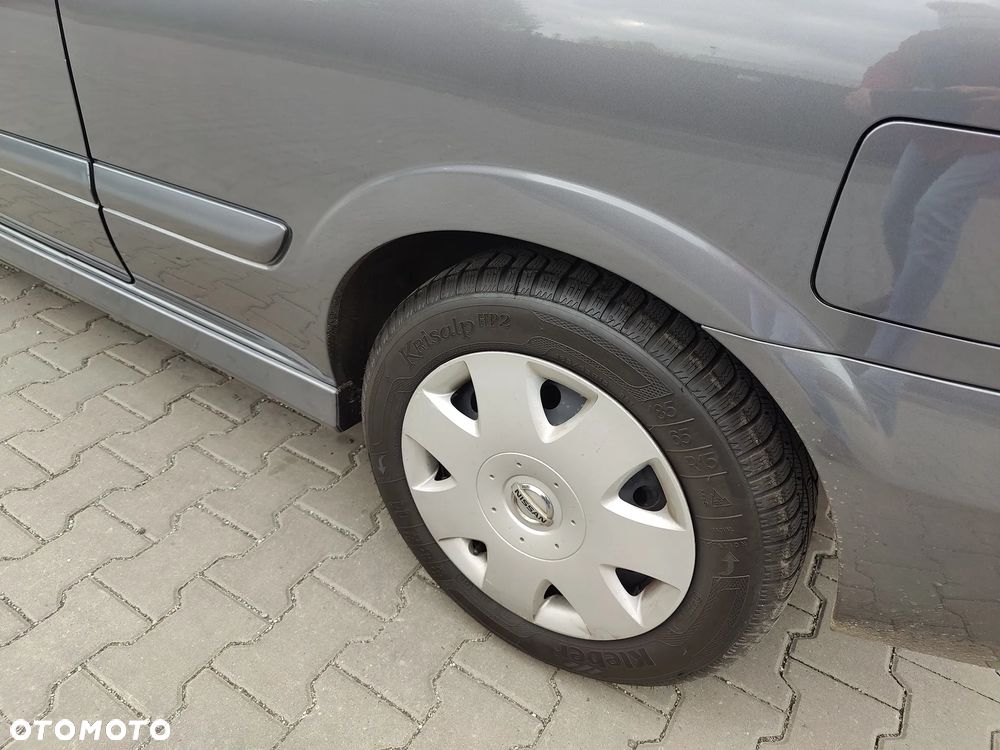 Nissan Almera 1.5 acenta PLUS - 13