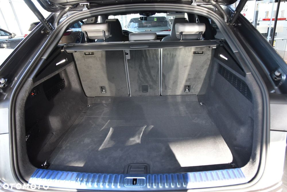 Audi Q8 - 16