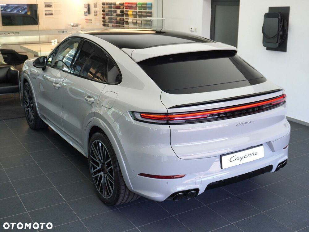 Porsche Cayenne E-Hybrid PHEV Black Edition - 19