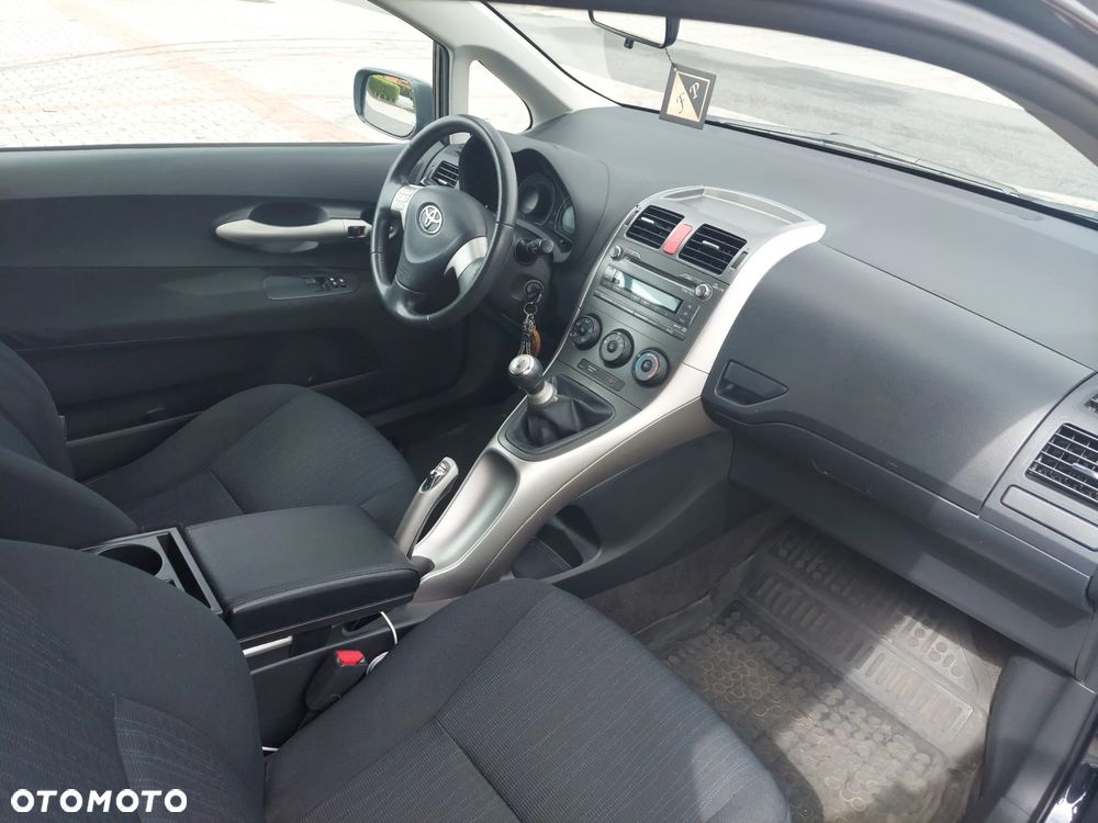 Toyota Auris 1.6 VVT-i Luna - 19