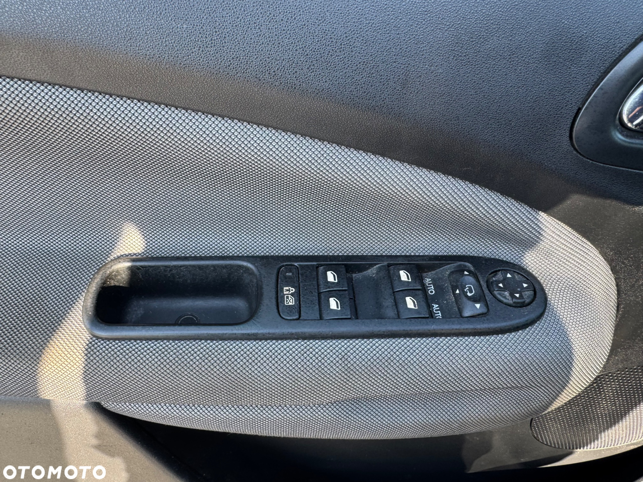 Citroën C3 Picasso VTi 120 Exclusive - 25