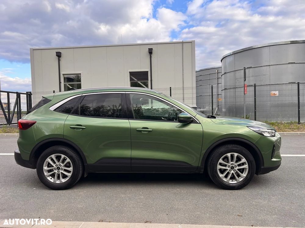 Ford Kuga - 4