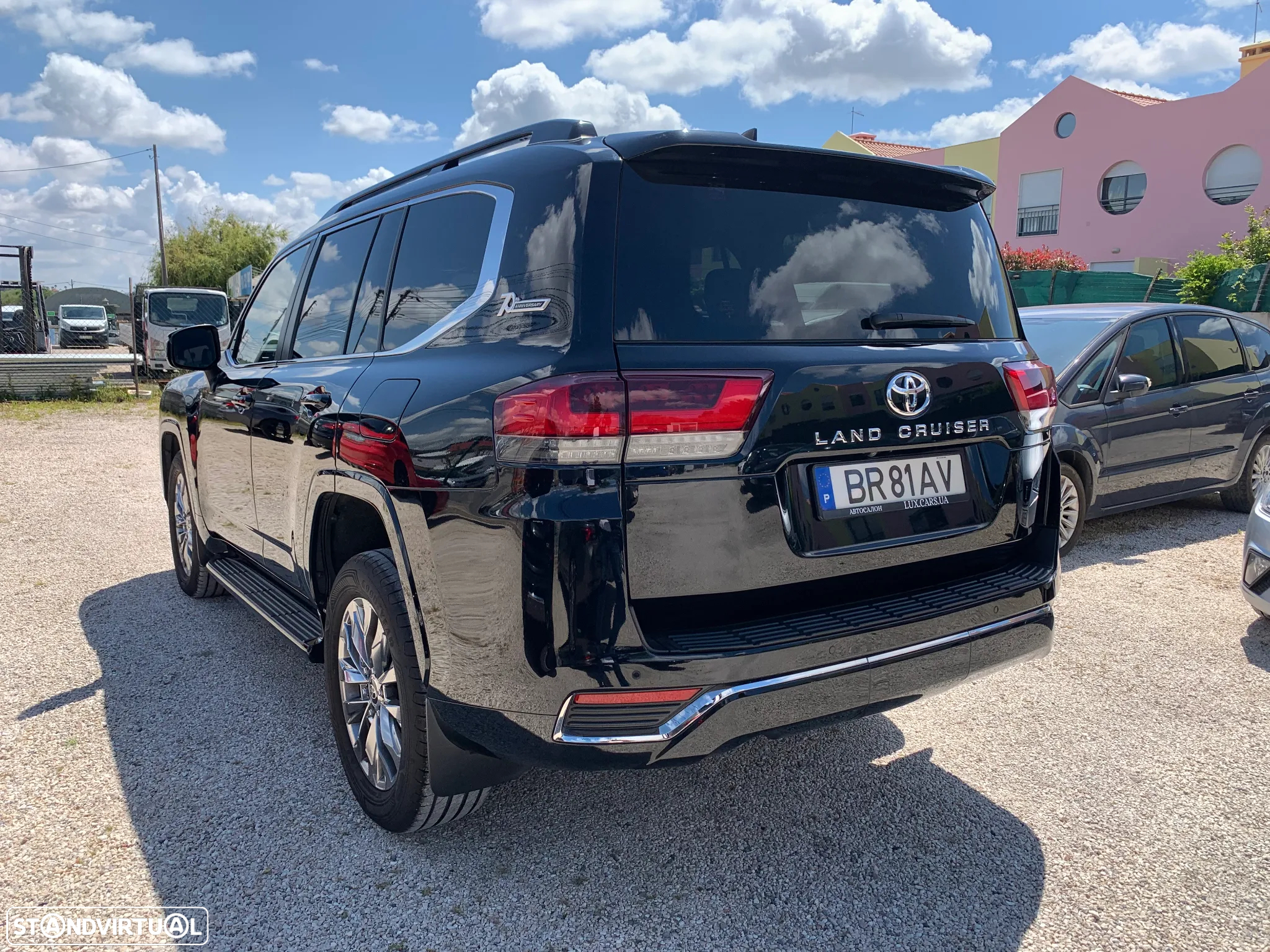 Toyota Land Cruiser - 27