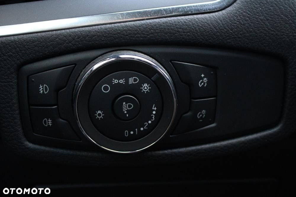 Ford S-Max - 15