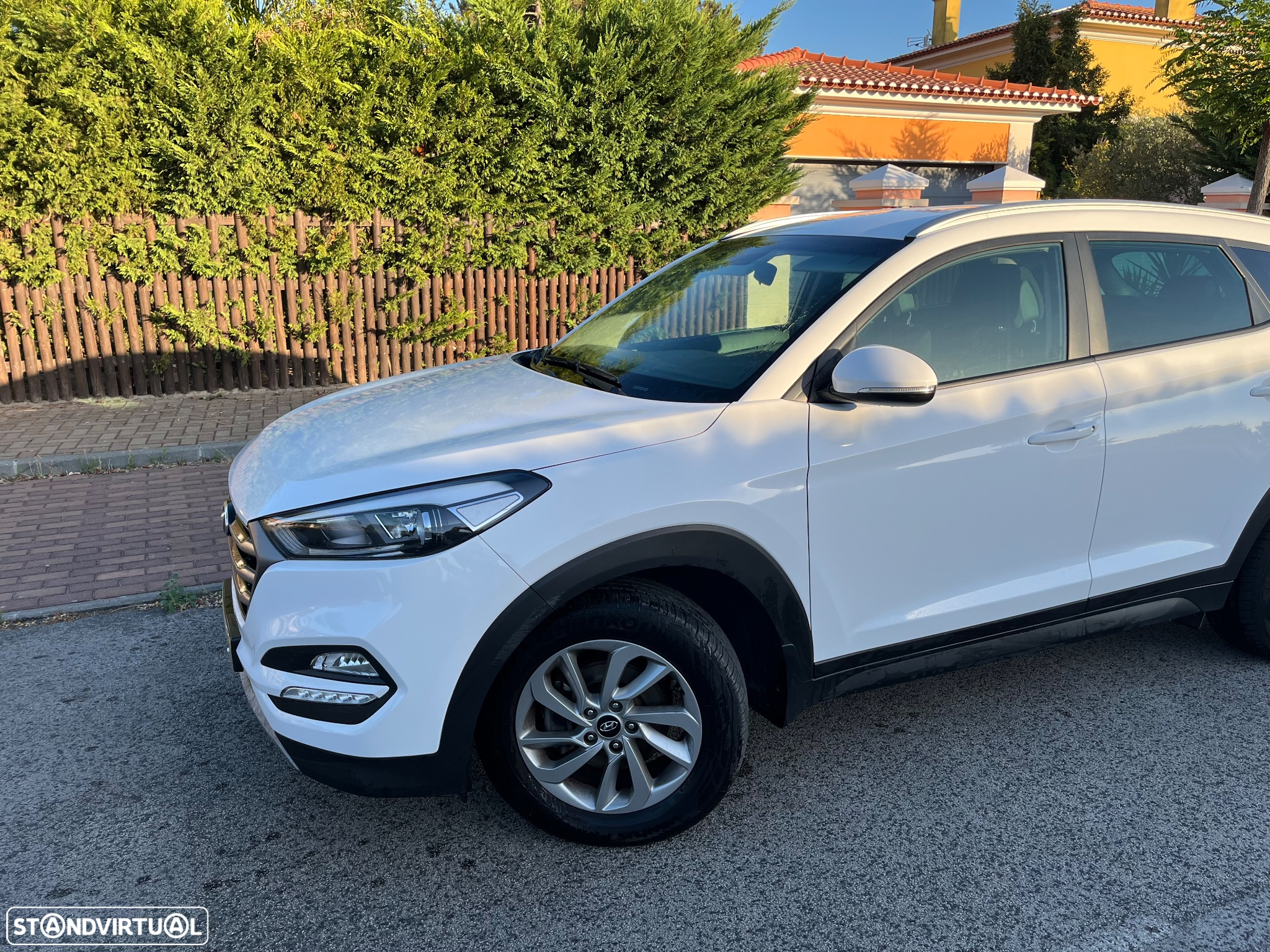 Hyundai Tucson 1.7 CRDi Executive DCT - 8
