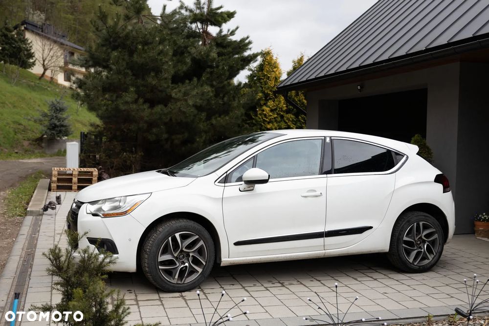 Citroën DS4 1.6 HDi SoChic - 1