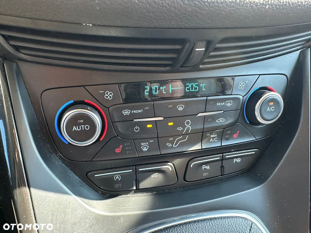 Ford Kuga - 24