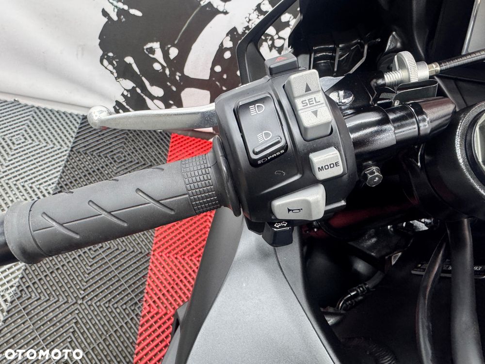 Honda CBR - 26