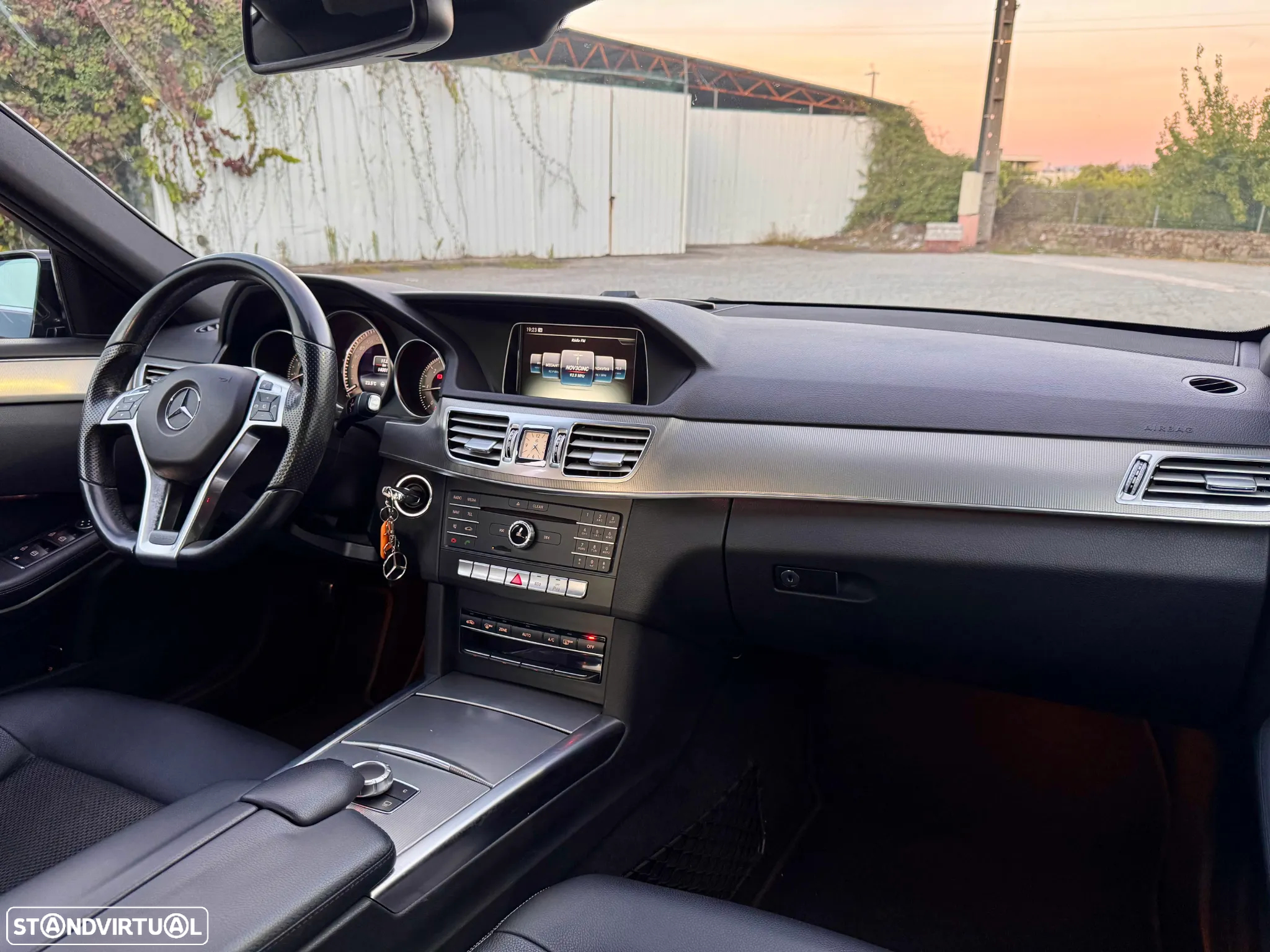 Mercedes-Benz E 250 BlueTEC Avantgarde Auto - 26